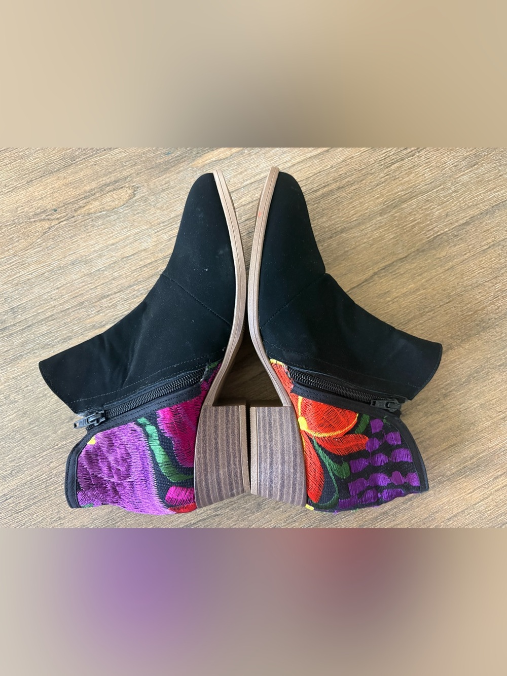 Women’s Size 5 Black Embroidered Ankle Boots Block Heel